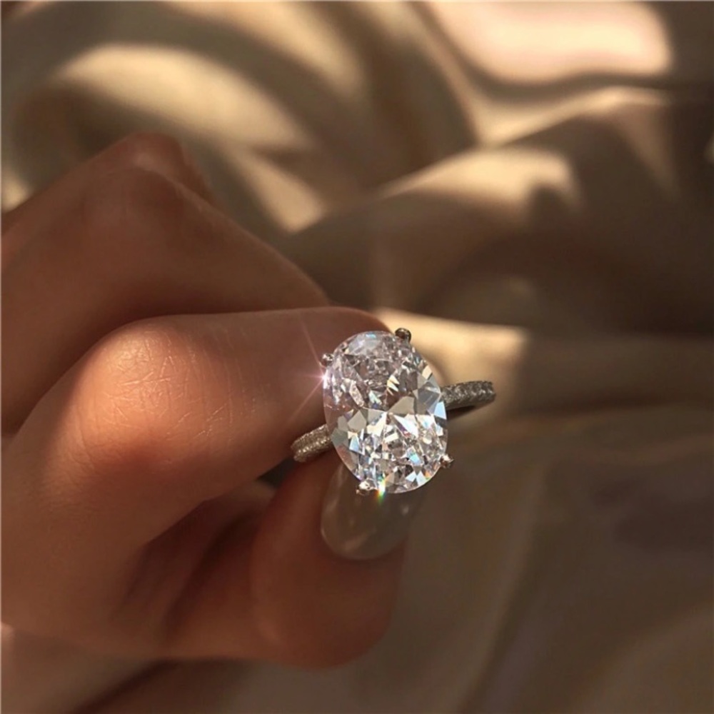 Oval Cut AAA Zircon Ring sterling silver ring - Picture 3 of 7